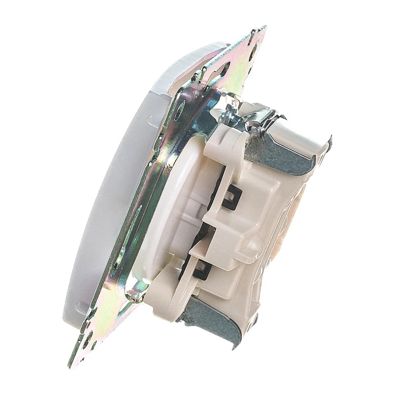 Розетка с/у Valena 694268, 1 гнездо, б/з, белая